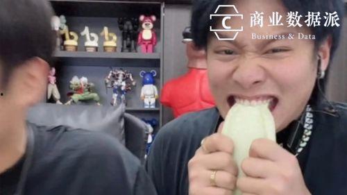 小黄和小杨哥吃瓜视频,揭秘吃瓜视频背后的趣味人生