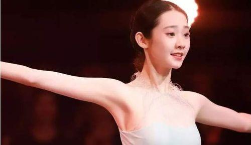 张艺凡吃瓜视频大全集